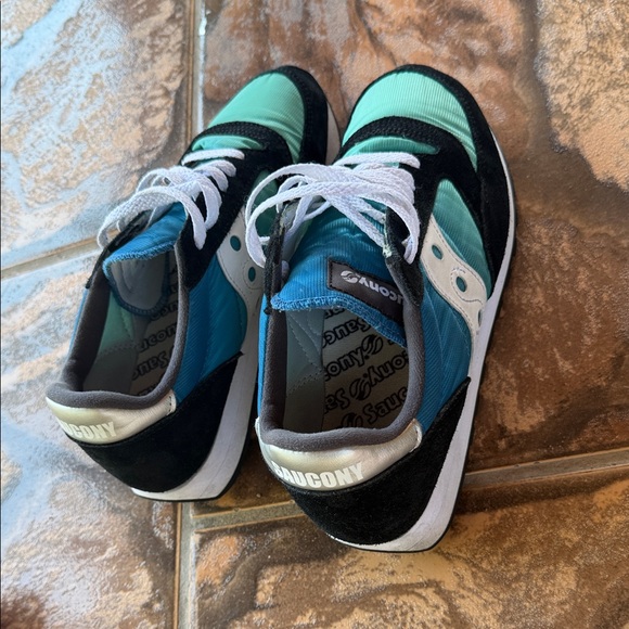 Saucony Aqua and Black Athletic Shoes - Picture 3 of 5